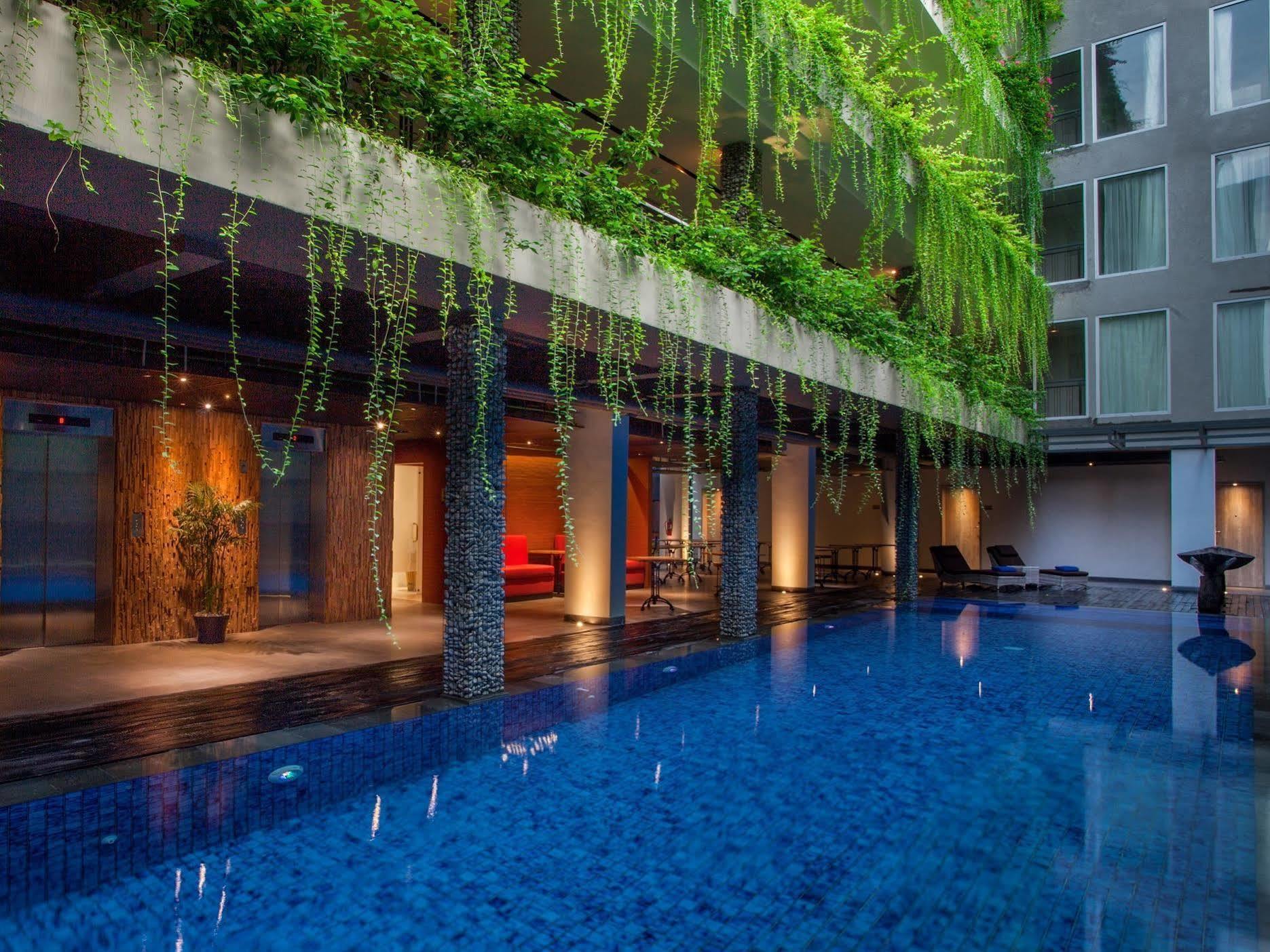 Hotel Daun Bali Seminyak Exterior photo